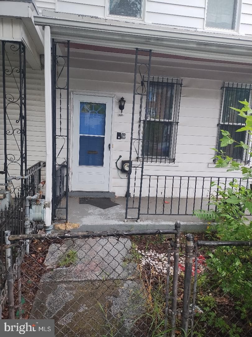 1718 Independence Avenue SE photo 4