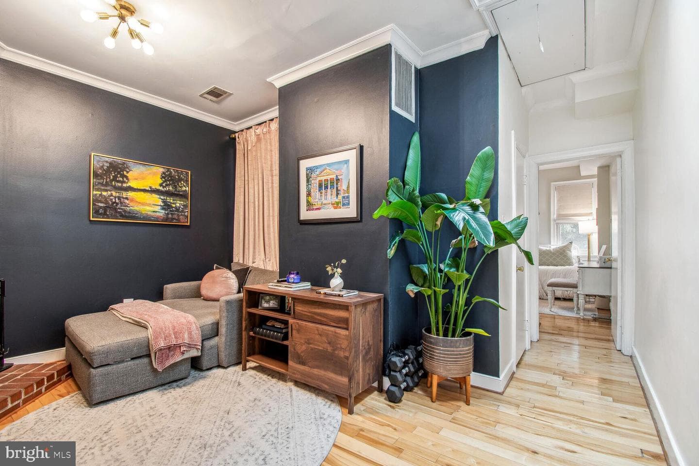 1009a I Street NE photo 14