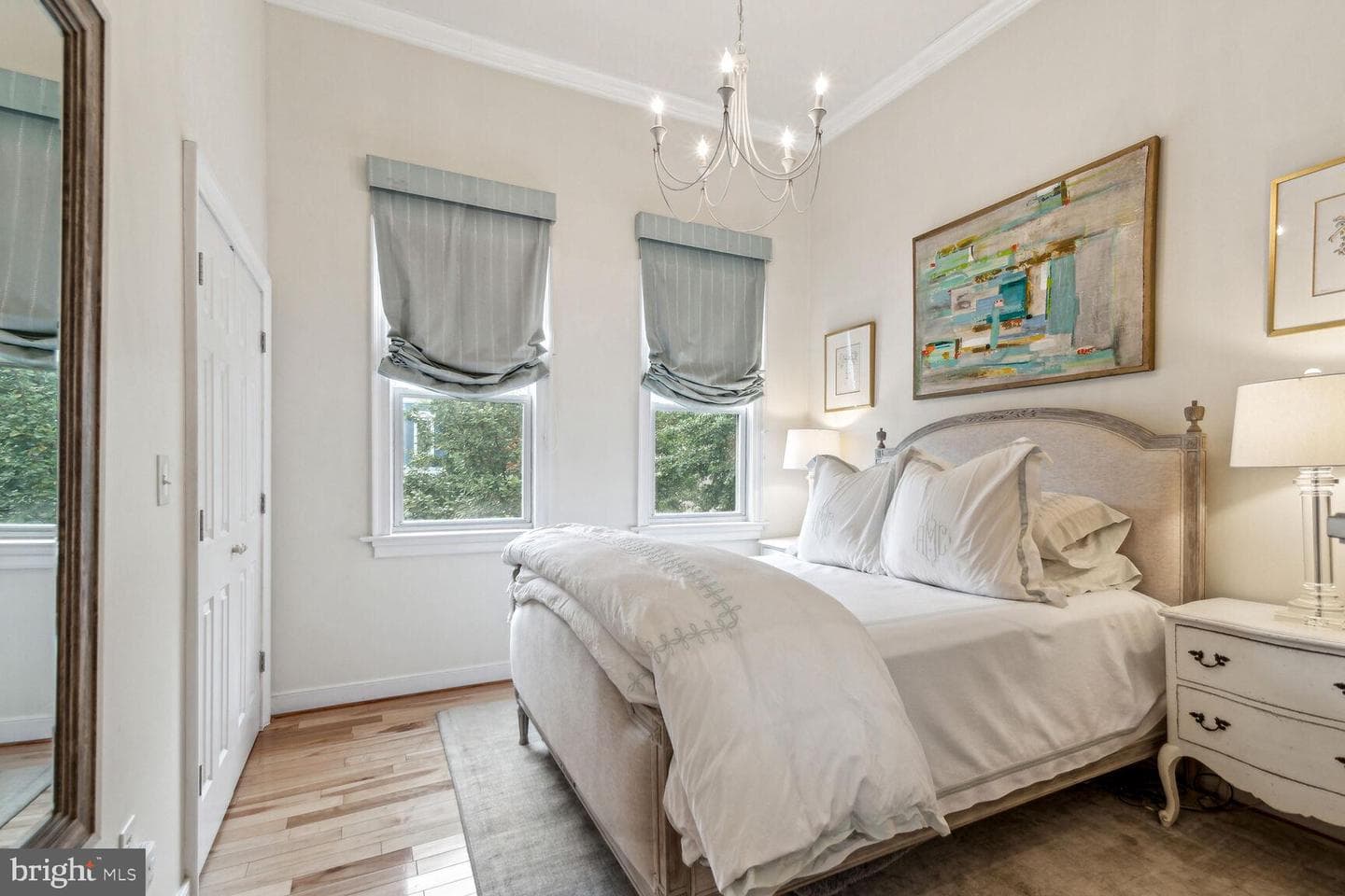1009a I Street NE photo 16