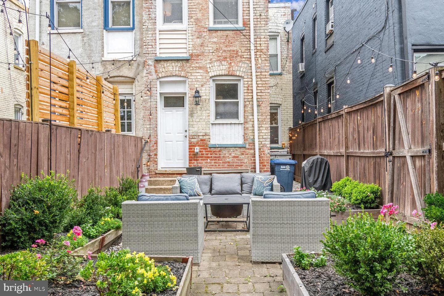 1009a I Street NE photo 23