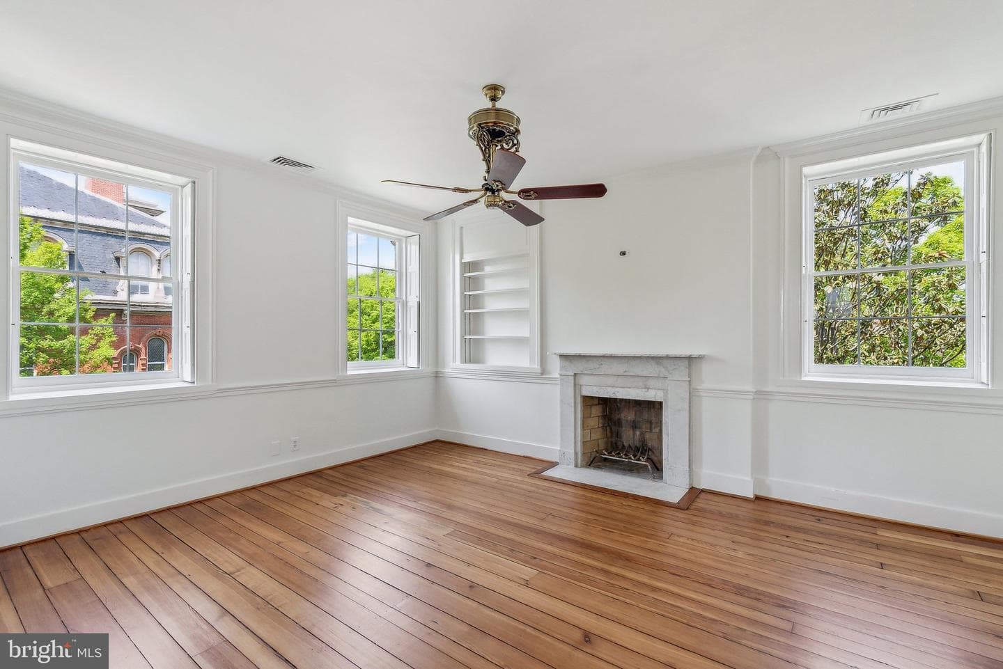 1527 35th Street NW photo 20