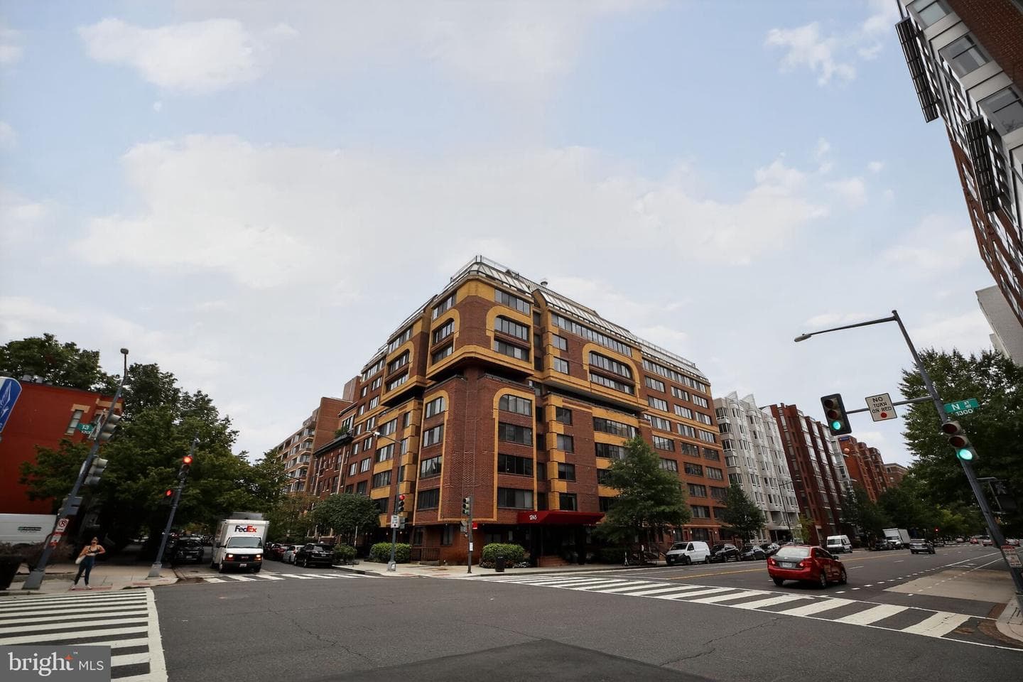 1245 13th Street NW #304 photo 16