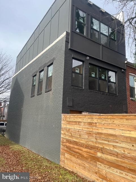 1404 1st Street SW, Washington