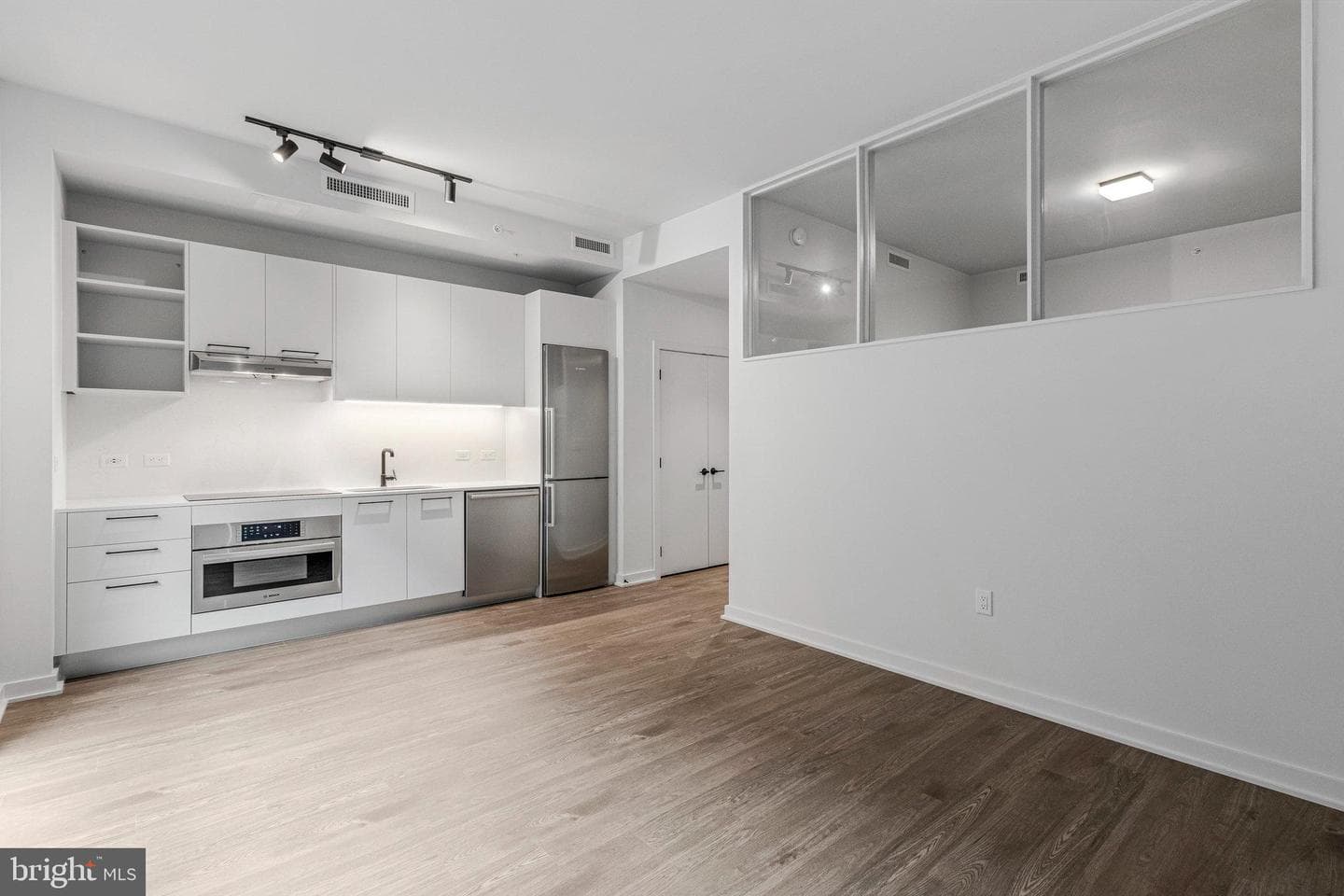 1625 Eckington Place NE #610 photo 6
