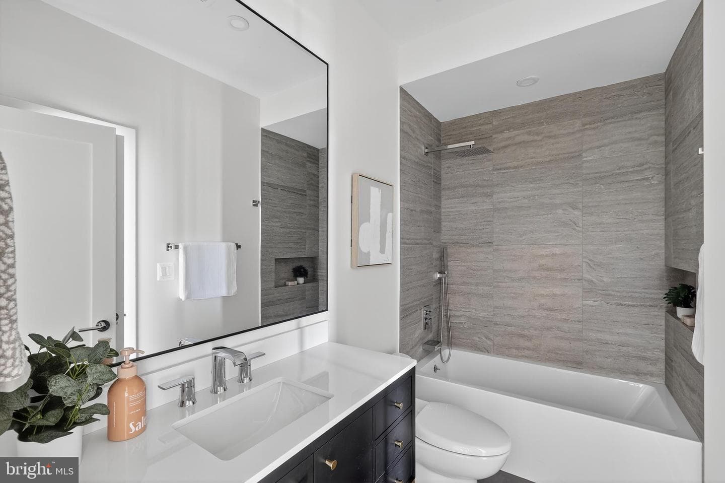 828 21st Street NE #2 photo 14