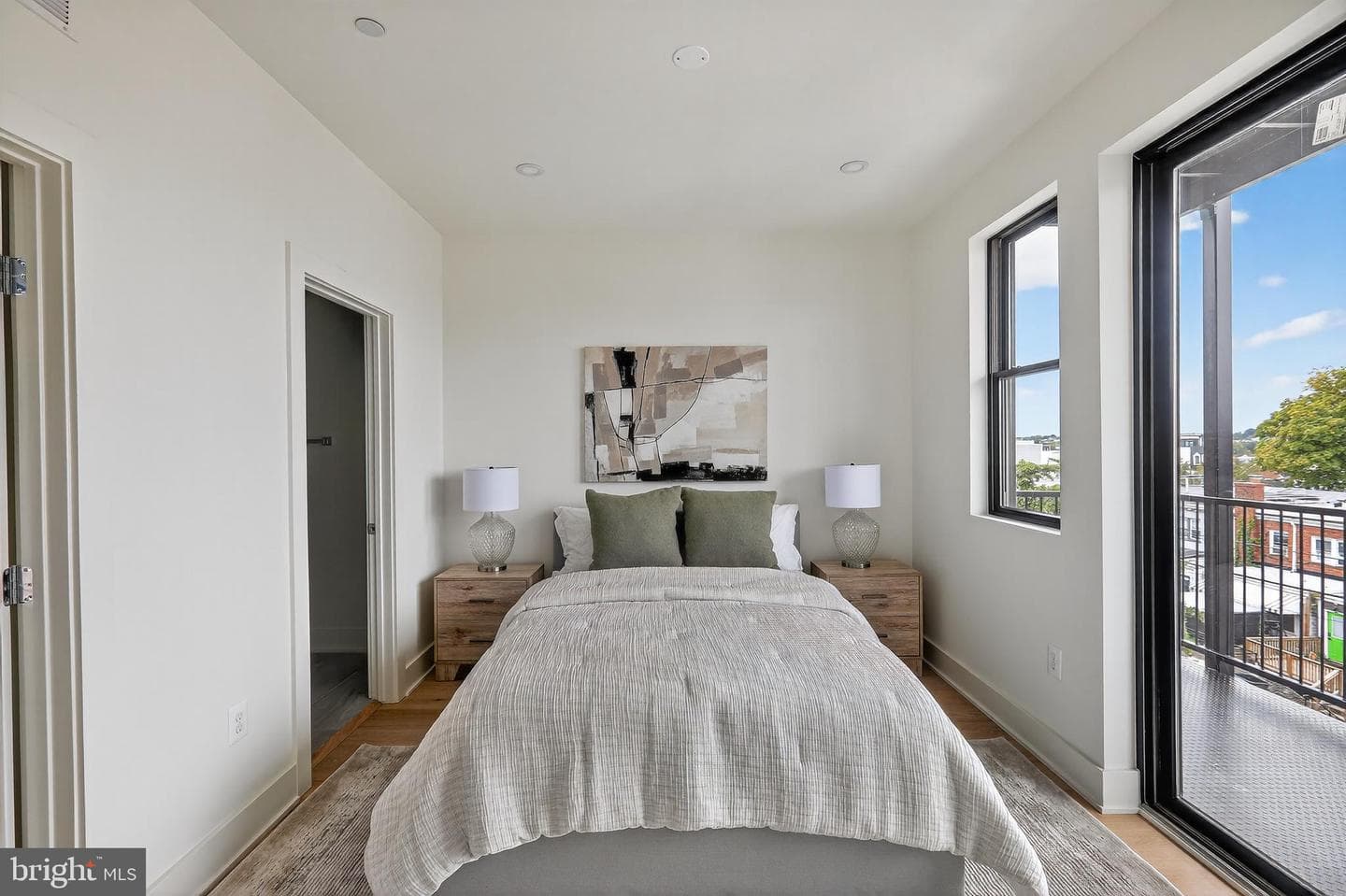 828 21st Street NE #2 photo 22