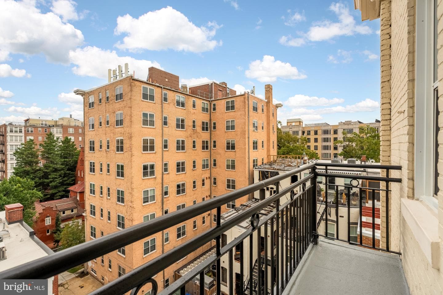 1619 R Street NW #606 photo 18