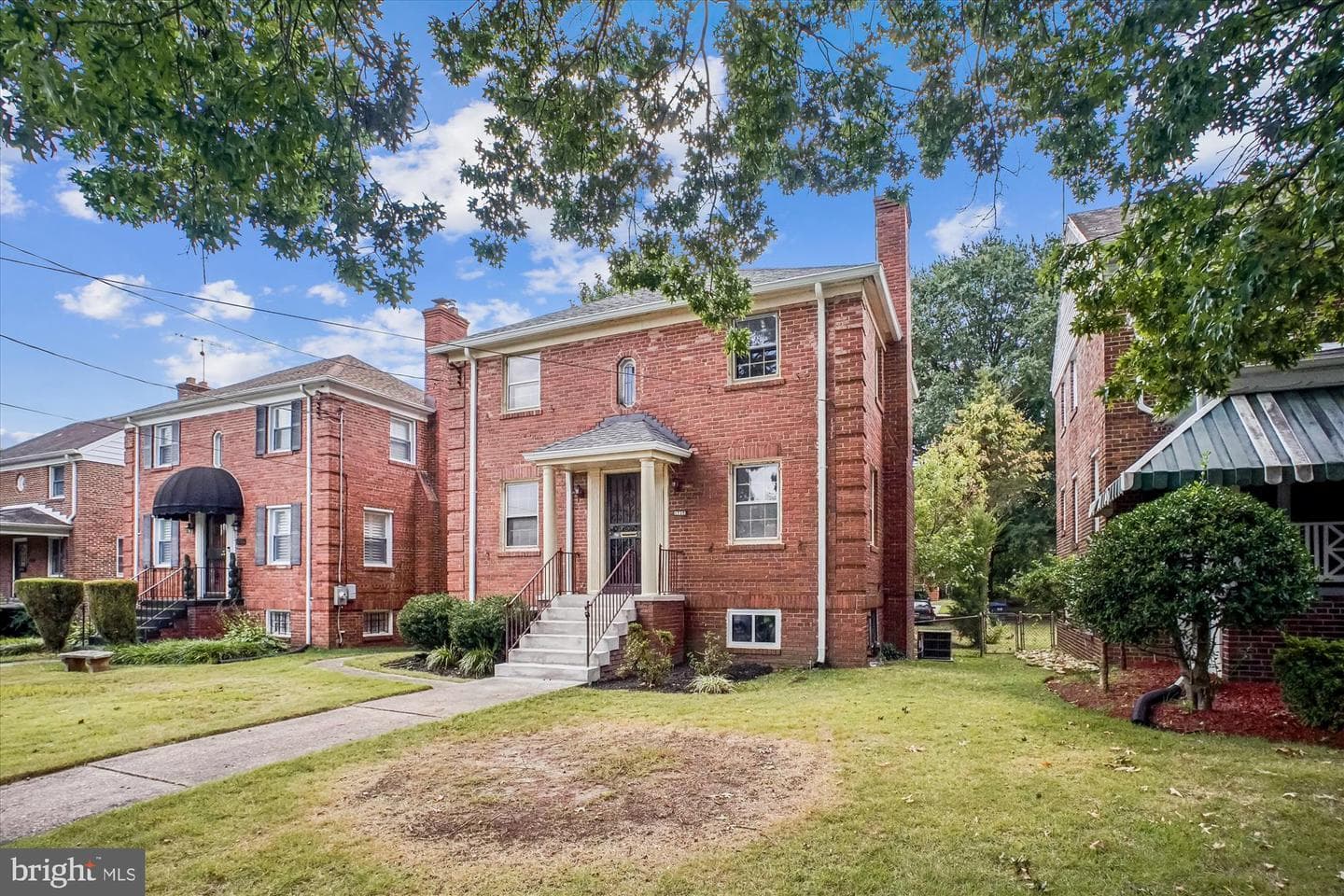 1739 Allison Street NE photo 28