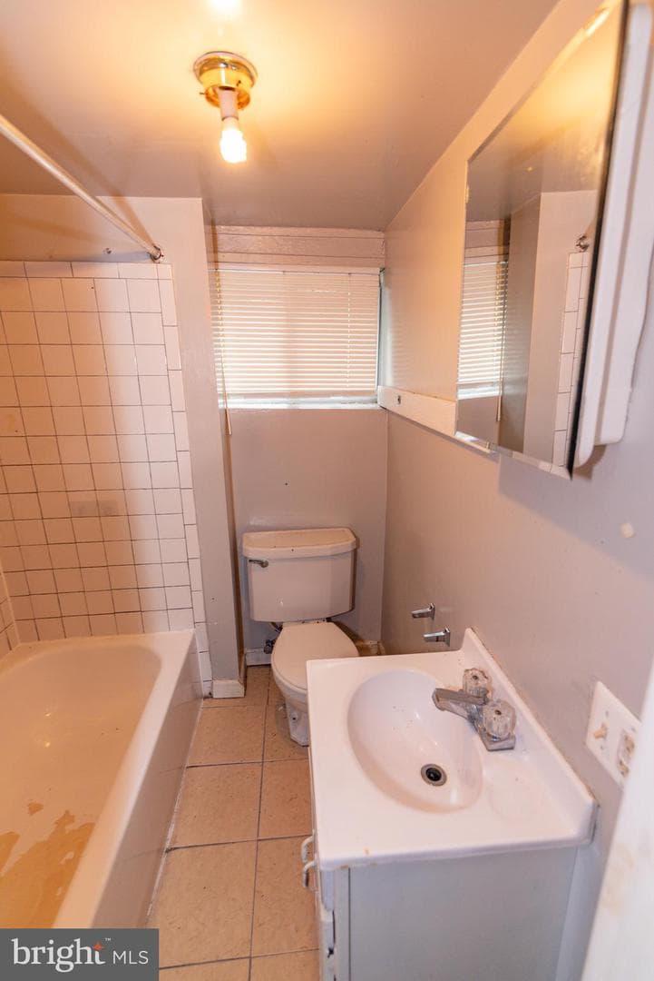 611 Keefer Place NW photo 32