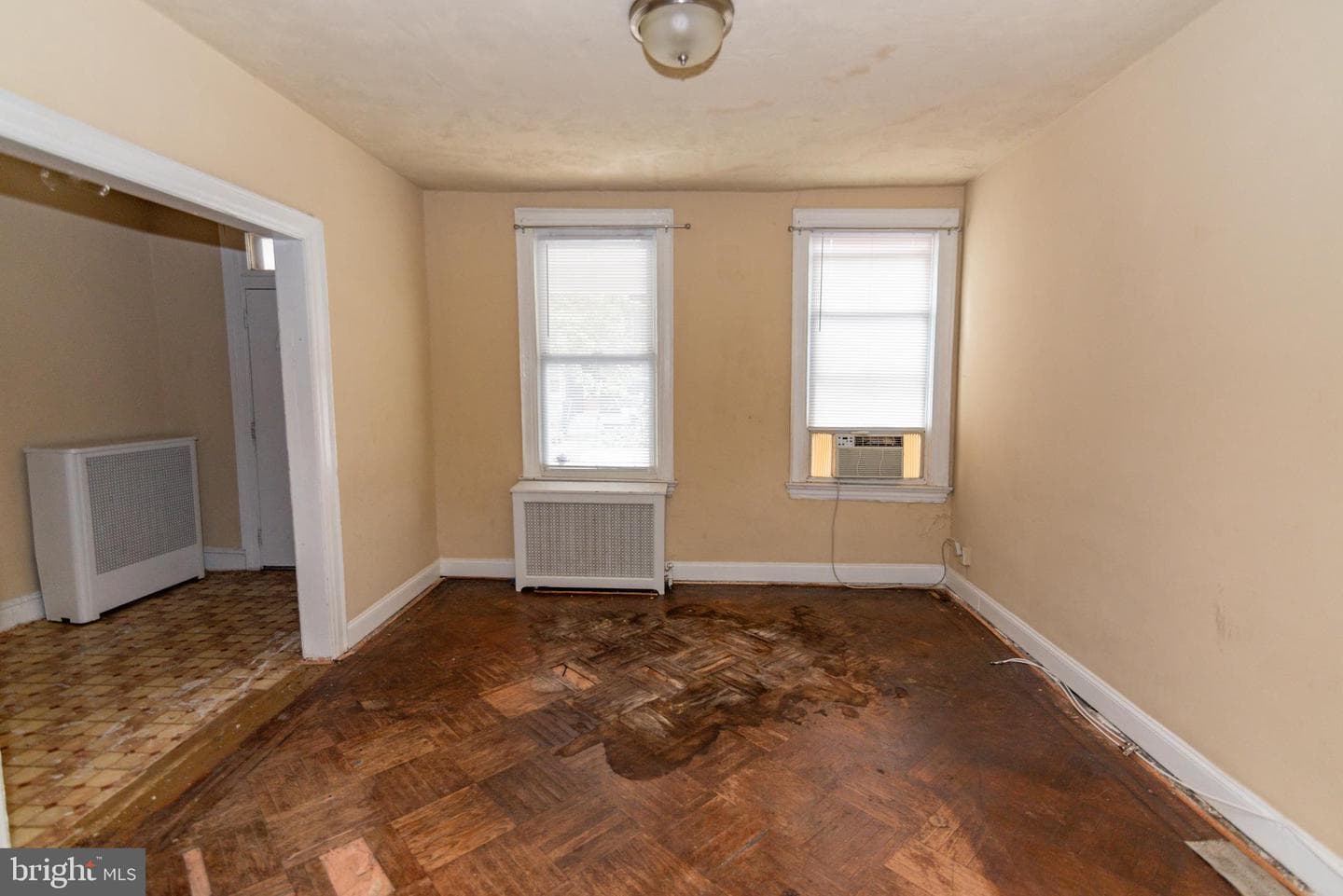 611 Keefer Place NW photo 4