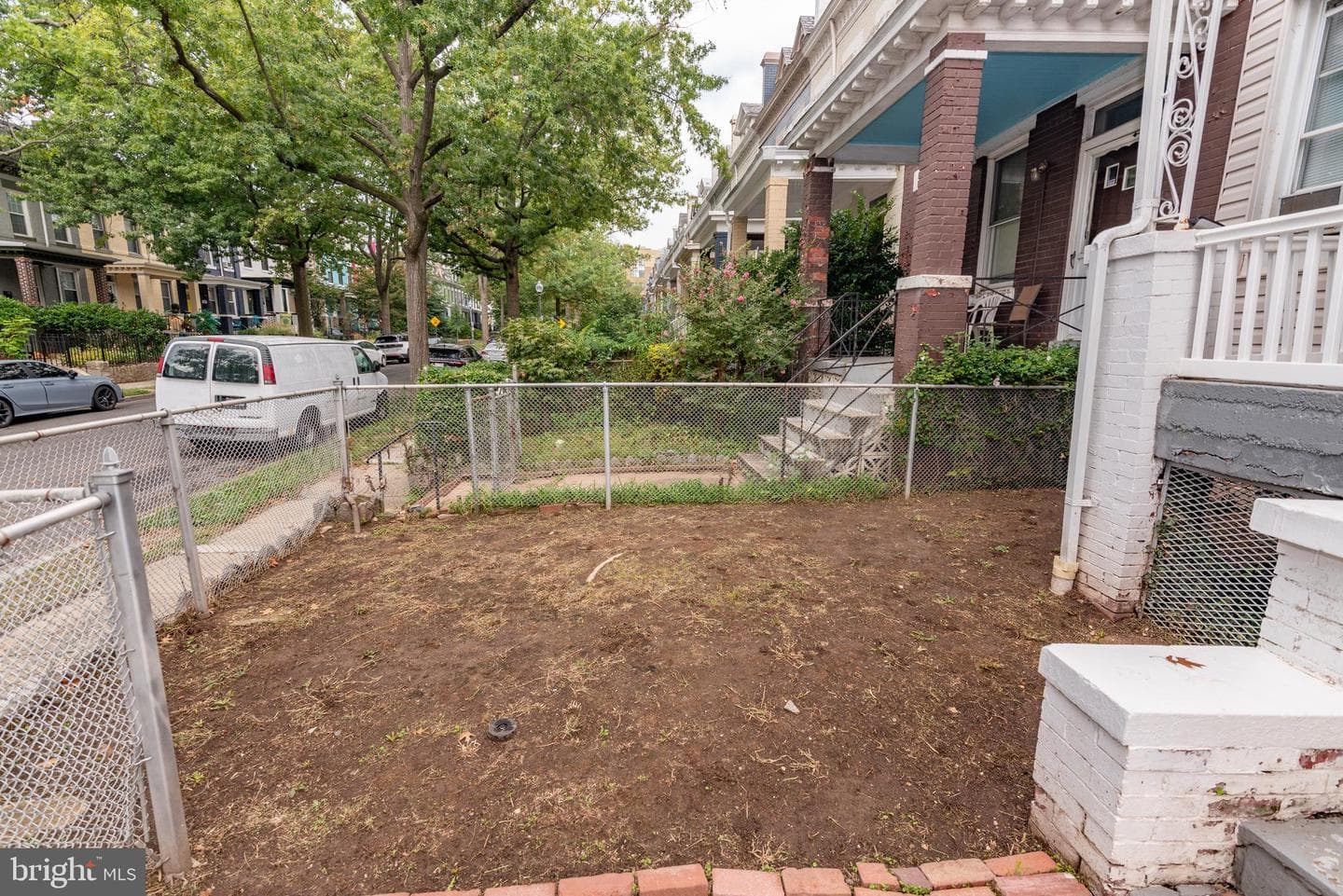 611 Keefer Place NW photo 48