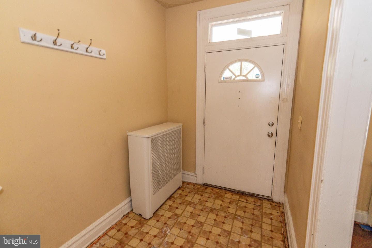 611 Keefer Place NW photo 8