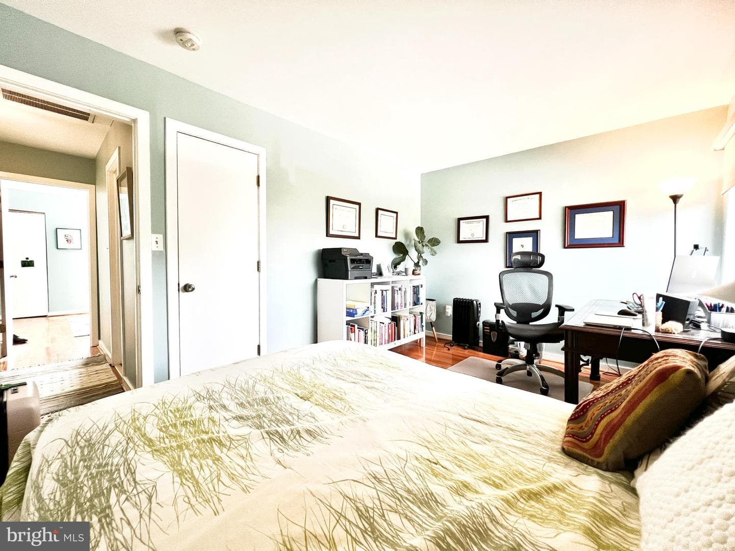 3143 Hawthorne Drive NE #3143 photo 13