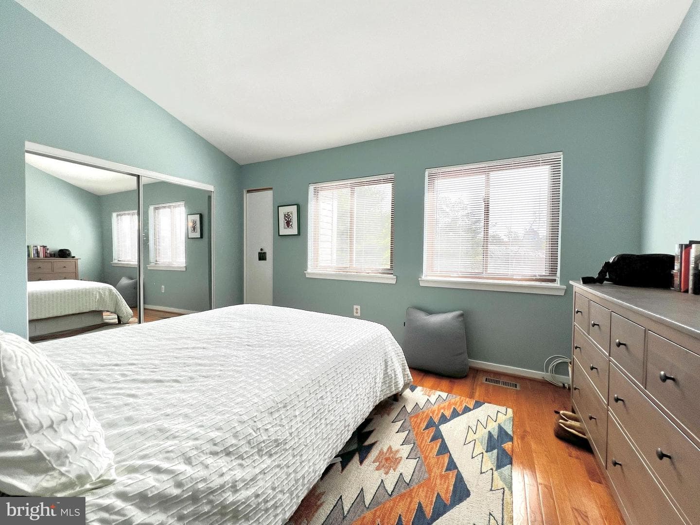 3143 Hawthorne Drive NE #3143 photo 14