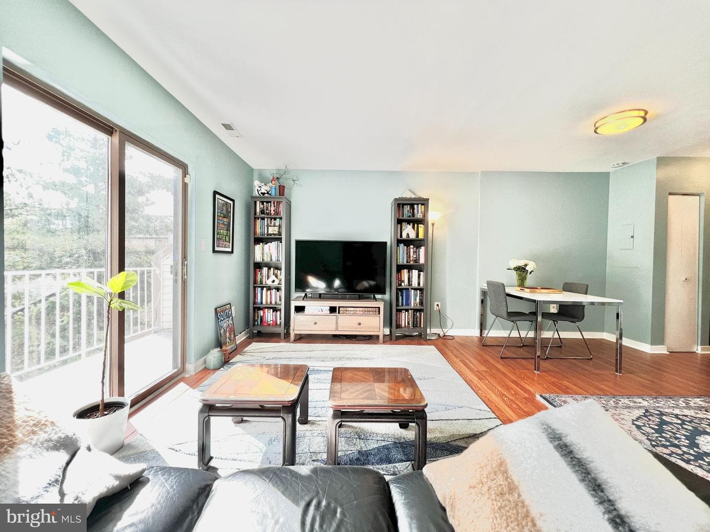 3143 Hawthorne Drive NE #3143 photo 8