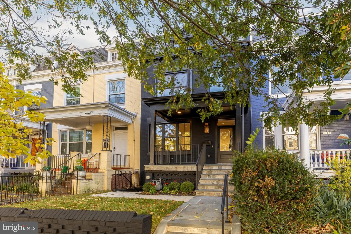 1412 Perry Place NW photo 2
