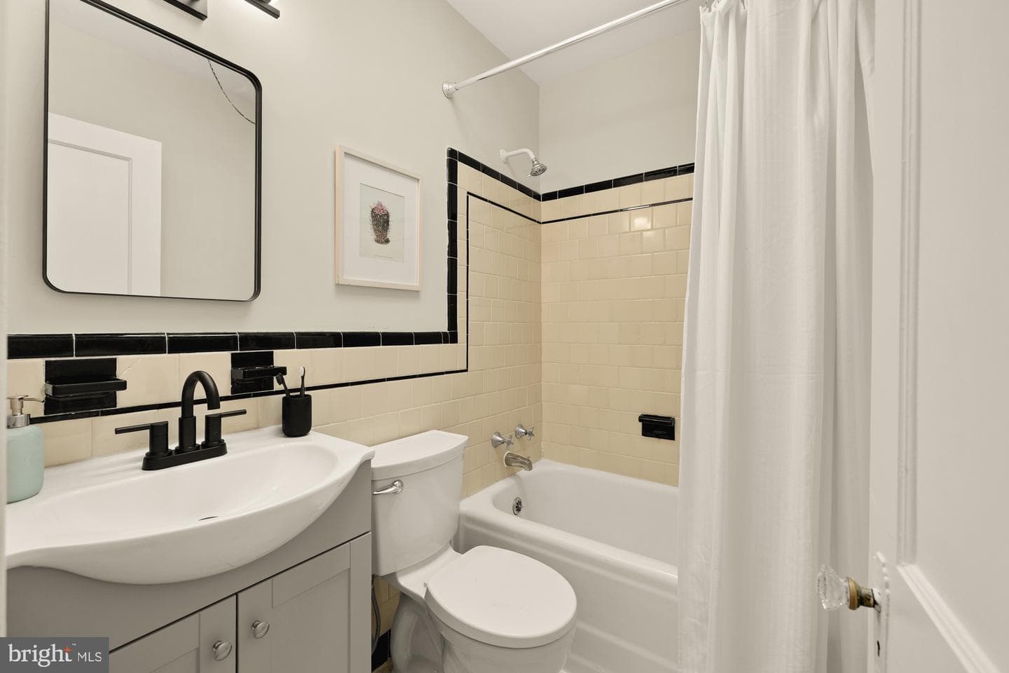 922 Perry Place NE photo 22