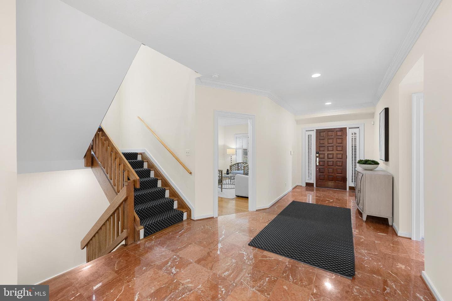 4667 Kenmore Drive NW photo 4