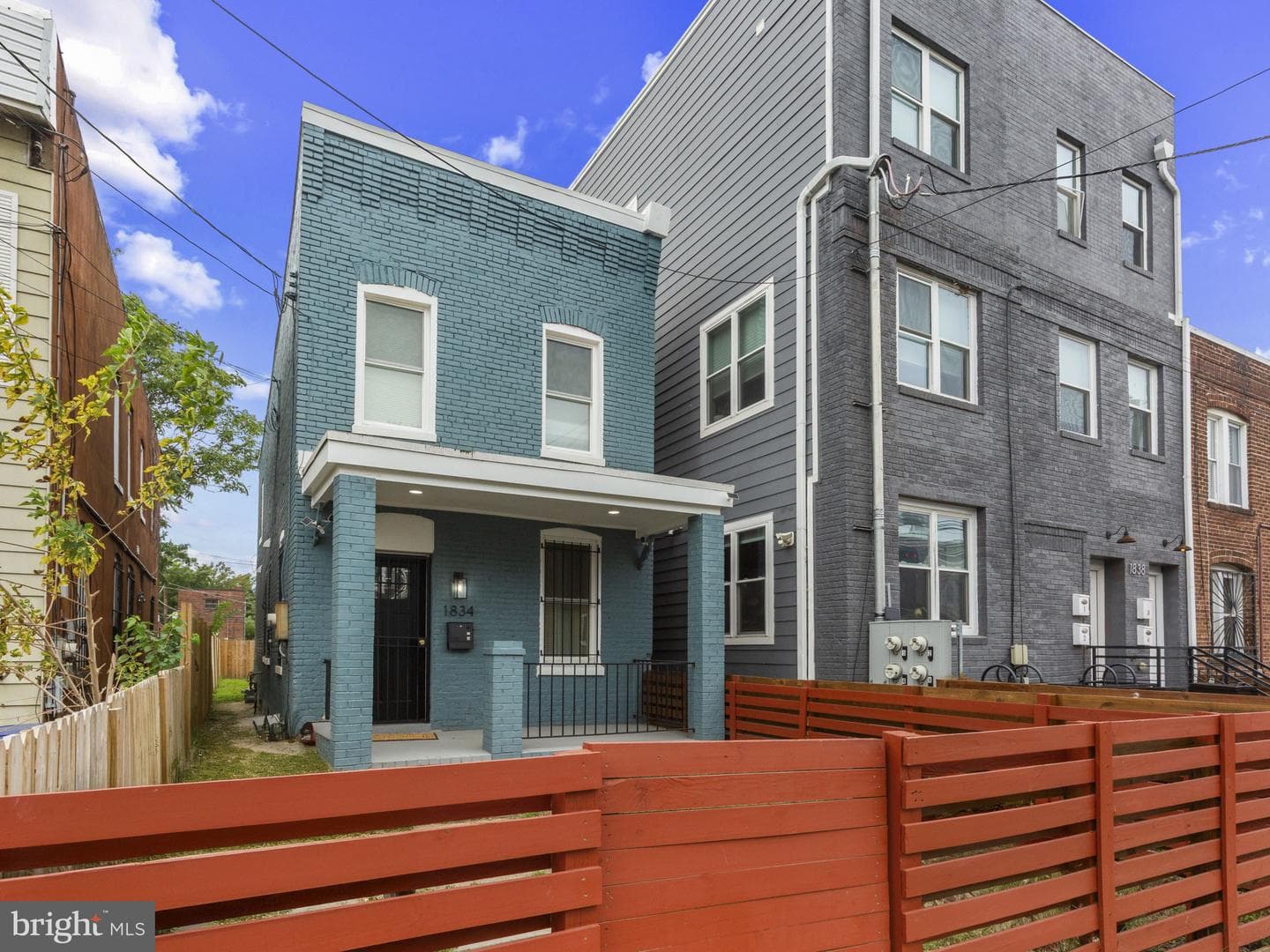 1834 Providence Street NE photo 3