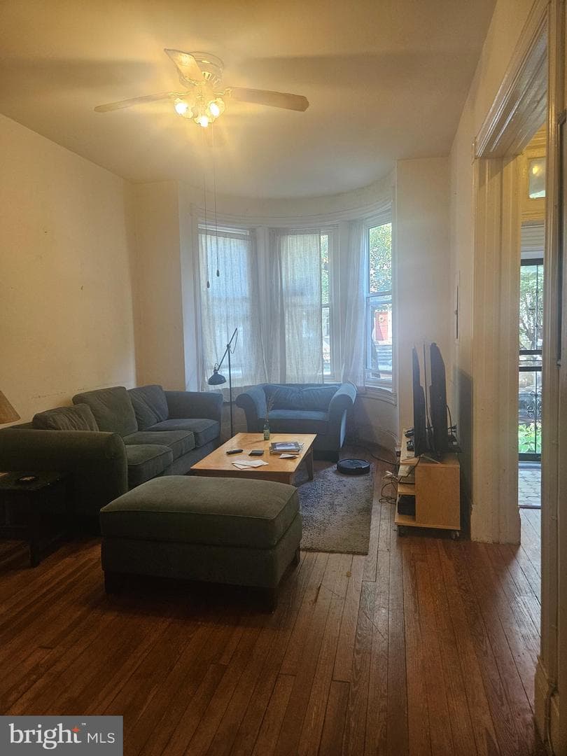 324 5th Street SE photo 3