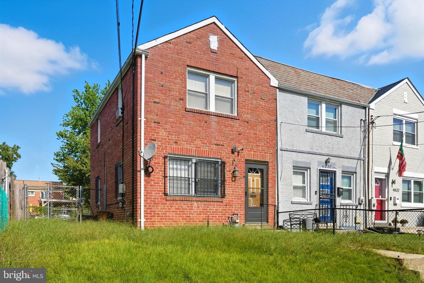 4628 Hanna Place SE photo 2
