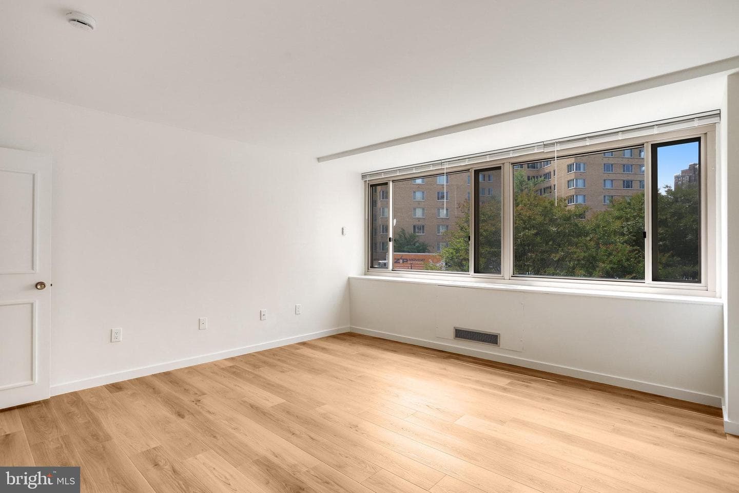 4101 Cathedral Avenue NW #711 photo 21