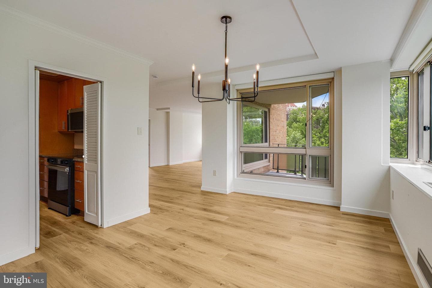4101 Cathedral Avenue NW #1104 photo 9