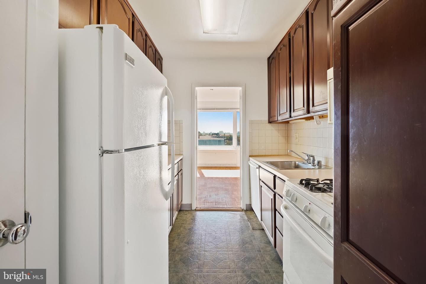 2475 Virginia Avenue NW #921 photo 4