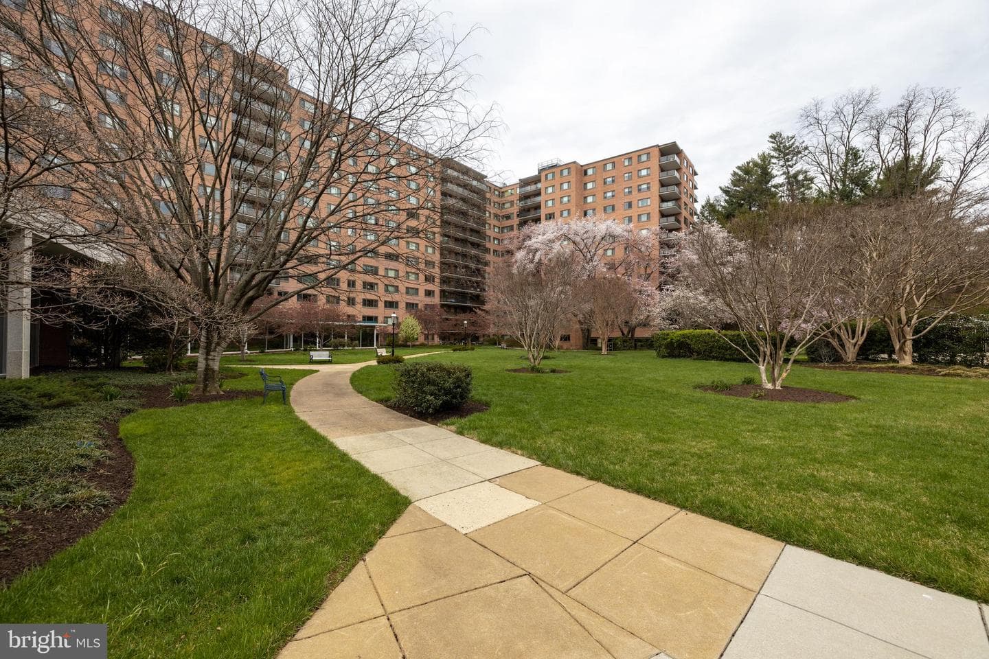 4201 Cathedral Avenue NW #724e photo 25
