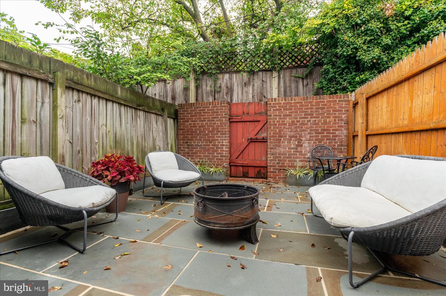 1341 28th Street NW photo 16
