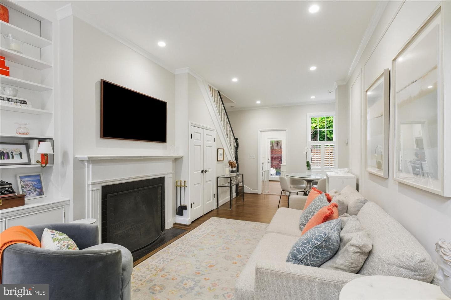 1341 28th Street NW photo 2