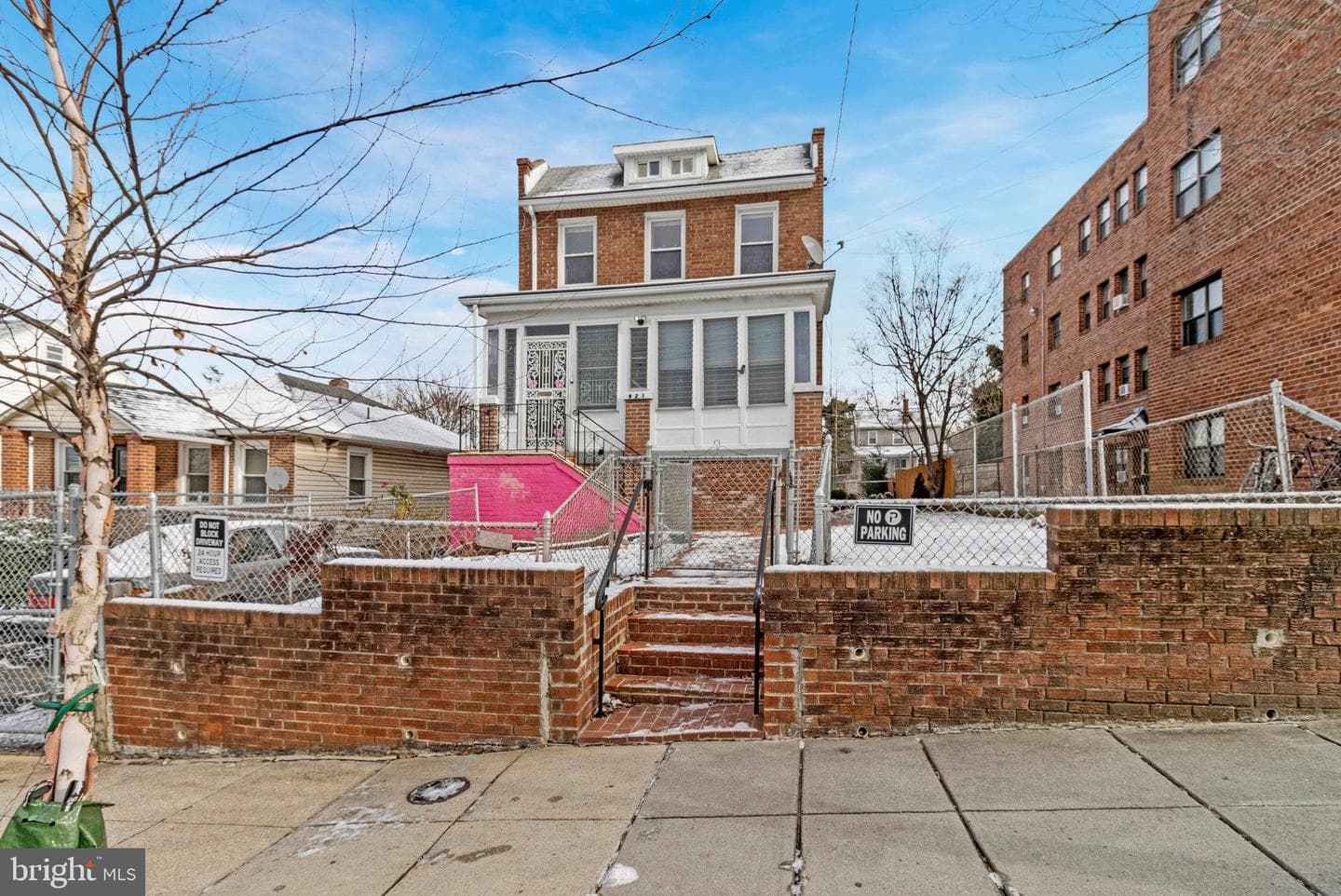 921 48th Street NE photo 1