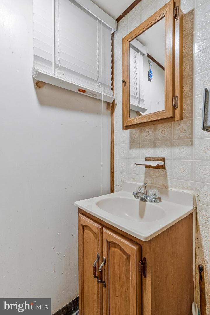 921 48th Street NE photo 26