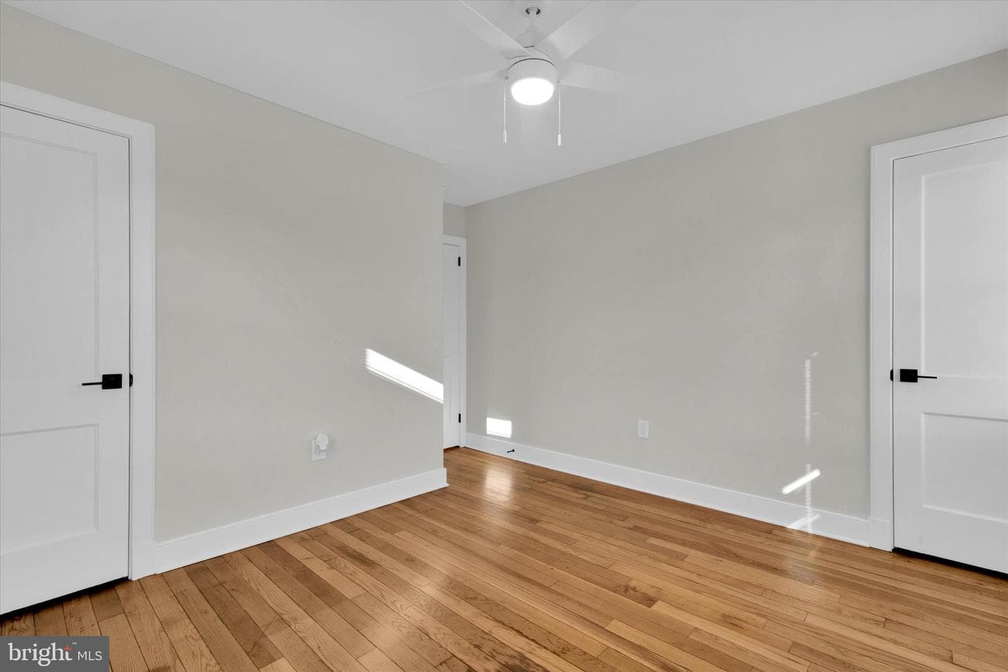 27 47th Street SE photo 14