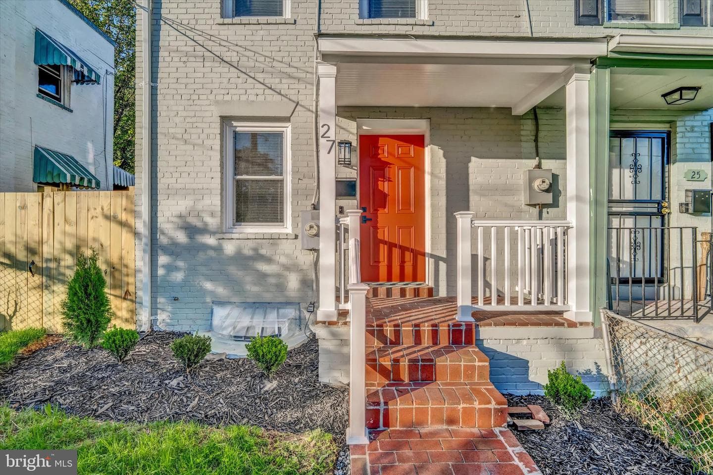 27 47th Street SE photo 2