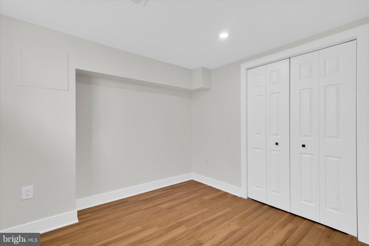27 47th Street SE photo 25