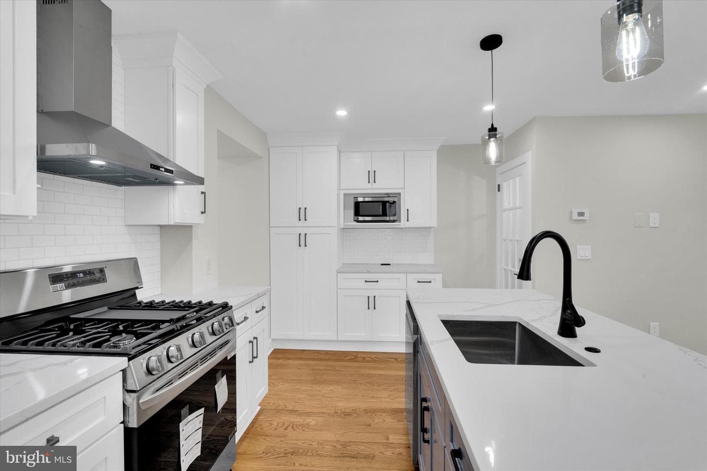 27 47th Street SE photo 6