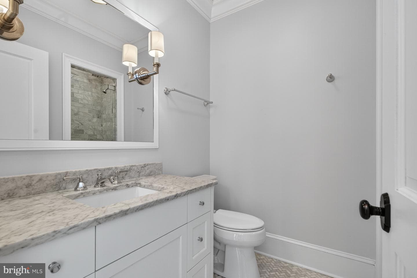 2107 Foxhall Road NW photo 54