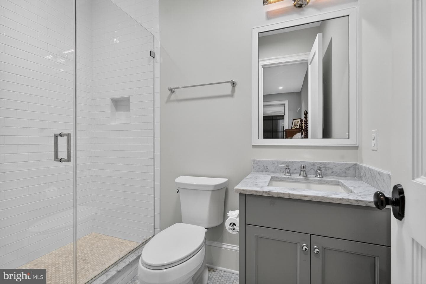 2107 Foxhall Road NW photo 59