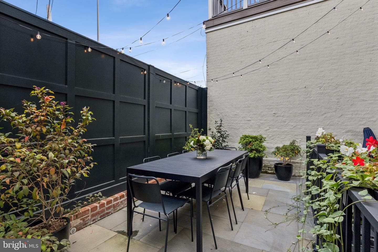1517 Corcoran Street NW photo 8