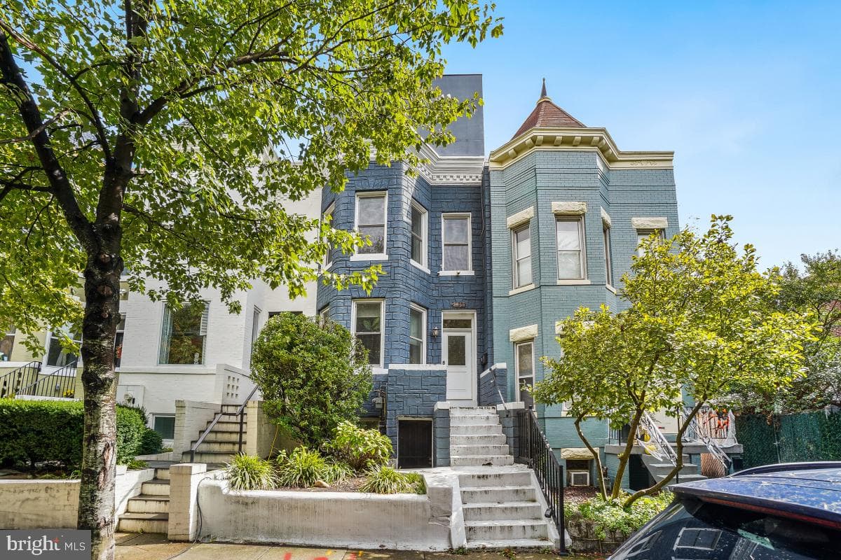 2015 Flagler Place NW #2 photo 1