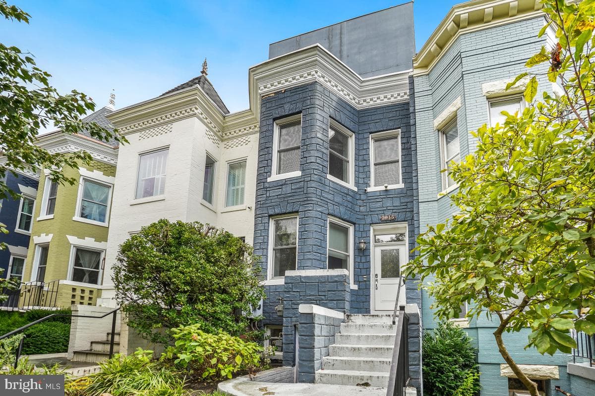 2015 Flagler Place NW #2 photo 2