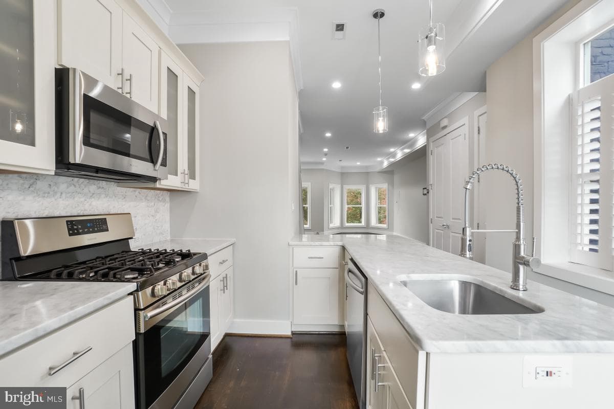 2015 Flagler Place NW #2 photo 28