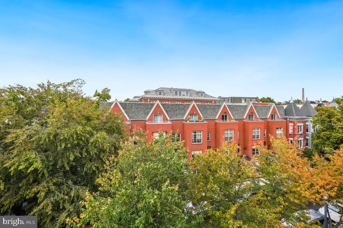 2015 Flagler Place NW #2 photo 34