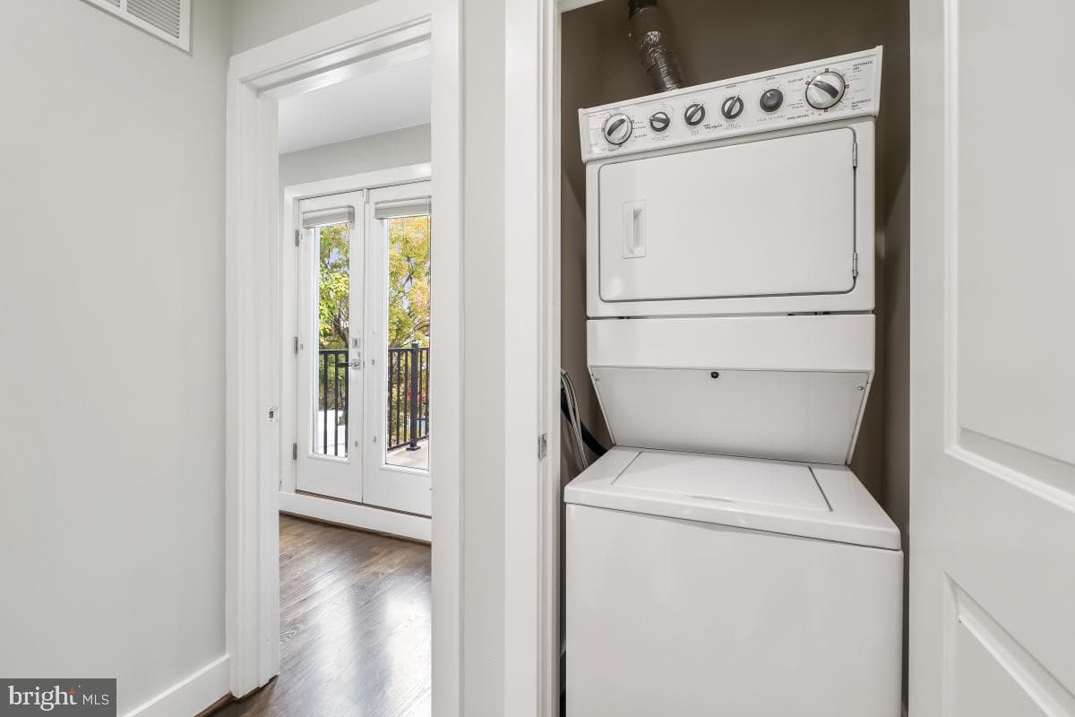 2015 Flagler Place NW #2 photo 36