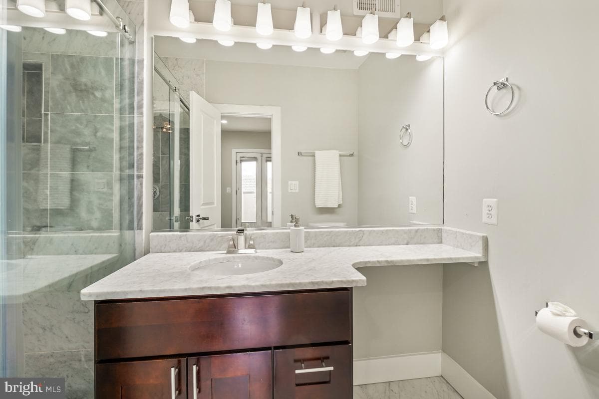 2015 Flagler Place NW #2 photo 39