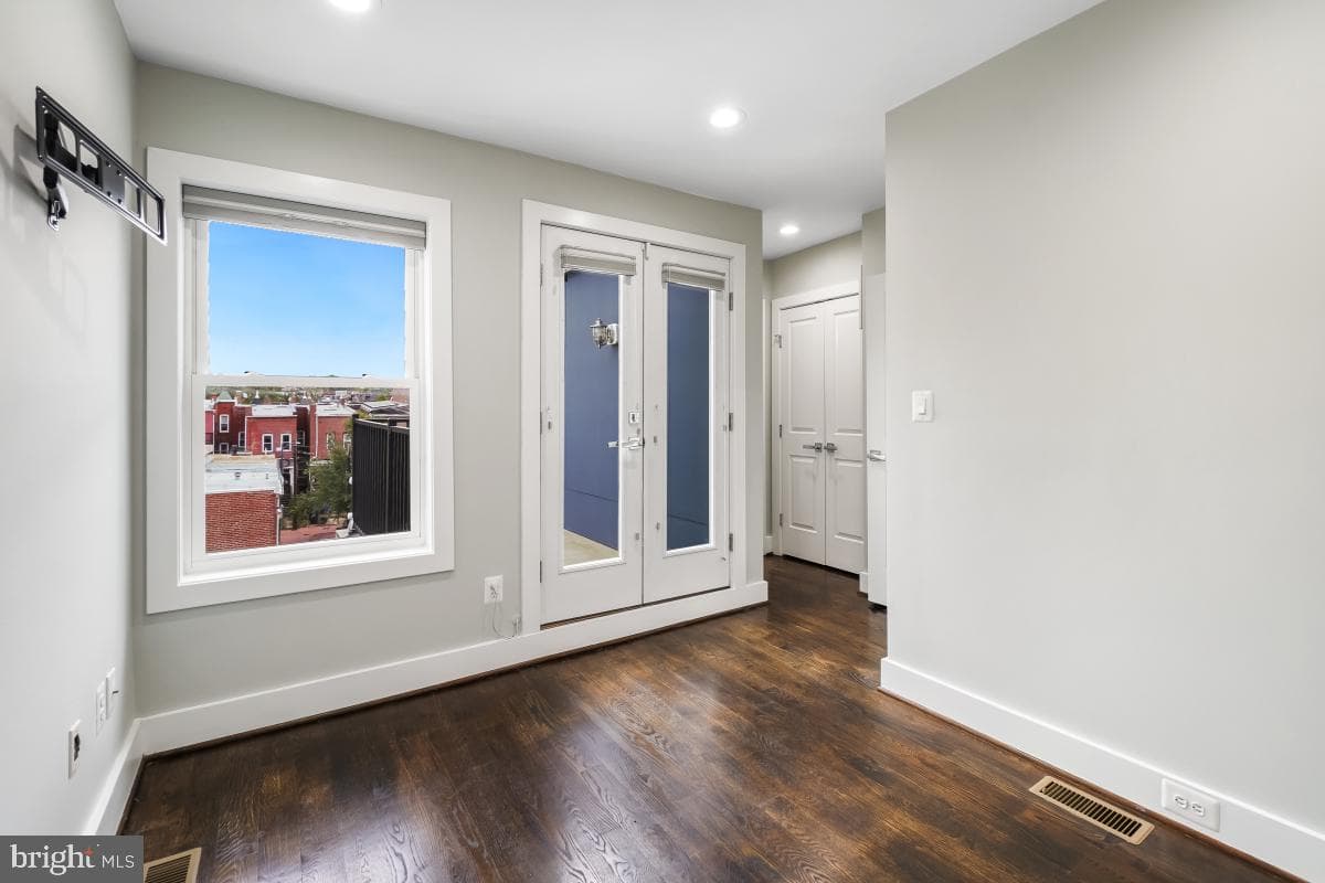 2015 Flagler Place NW #2 photo 43