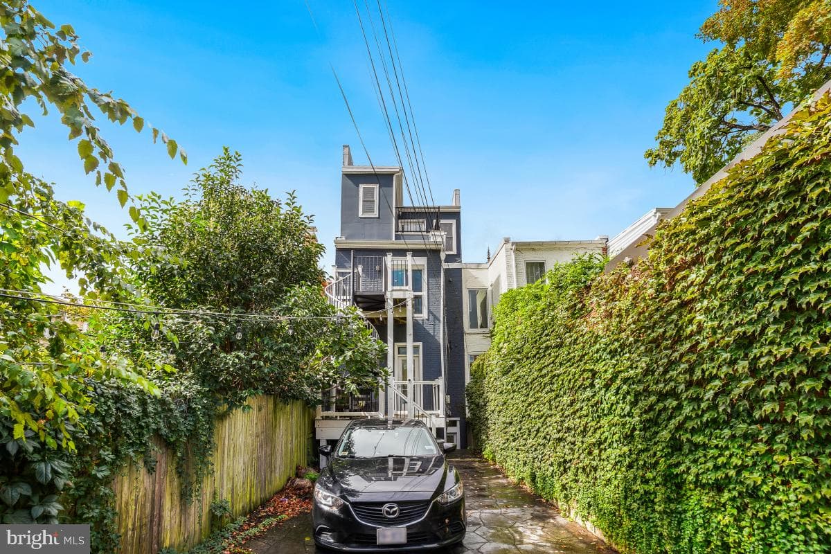 2015 Flagler Place NW #2 photo 48
