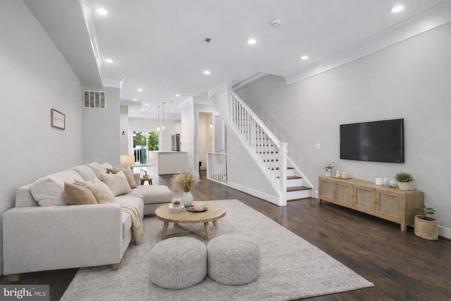2015 Flagler Place NW #2 photo 7