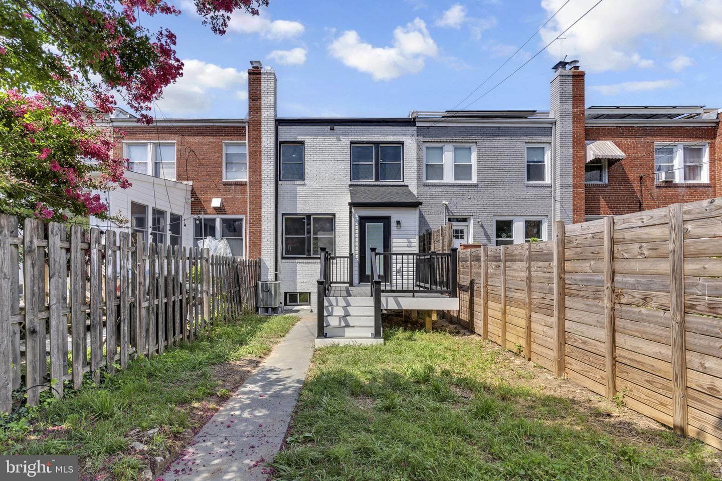 314 Farragut Street NW photo 37